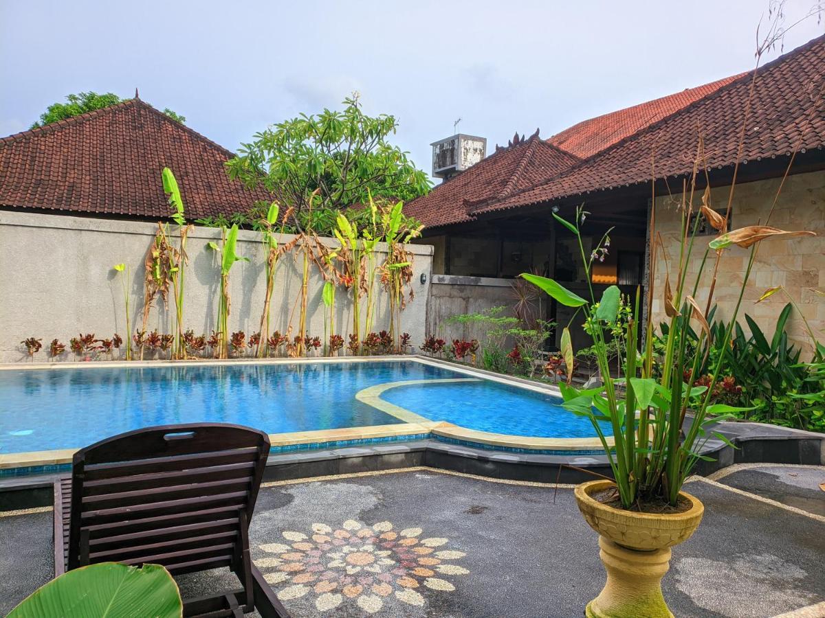 Taman Sari Cottages Kuta Lombok Exterior foto